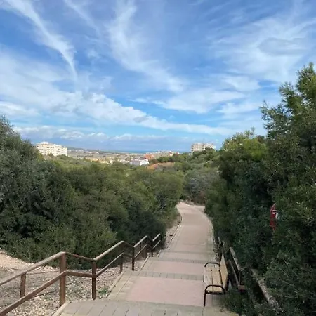 Aq-105 Elvira Avd De Corinto, La Mata, Apartamento *